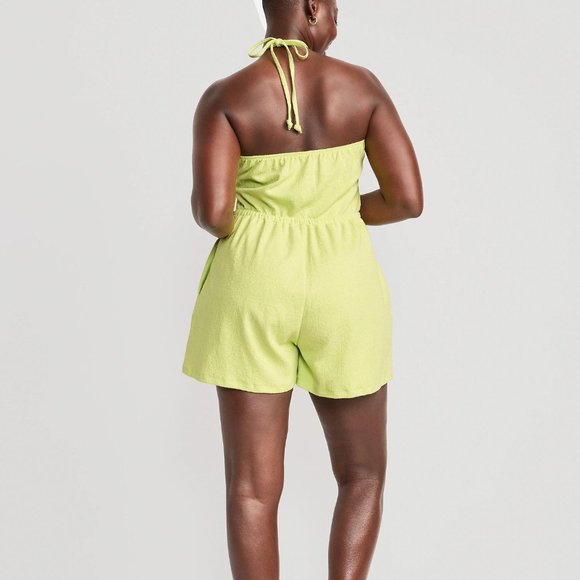 NWT Old Navy Textured O-Ring Halter Romper for Women -- 3.5-inch inseam - Picture 5 of 7